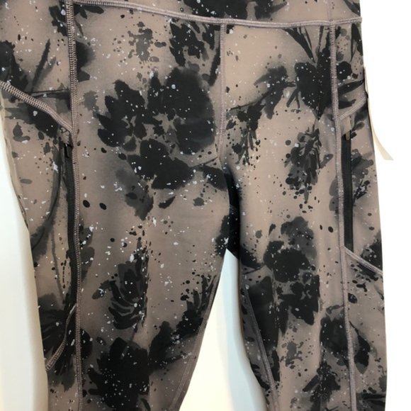 NWOT ATHLETA Rainier Reflective Tights - Powerlift - Picture 6 of 8